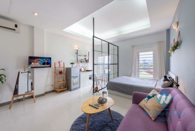 Studio with big balcony and very bright for rent in Ba Dinh district, Hanoi.
